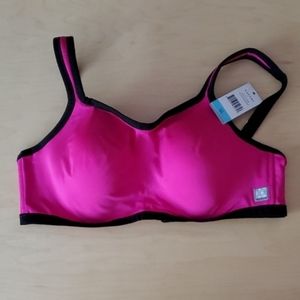 NATORI Yogi Contour Convertible Sports Bra in Fruit/Black